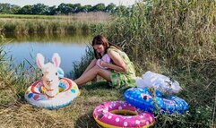 Lera's deflating toys