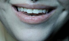 Little silicone Banana brush for Aamiees teeth