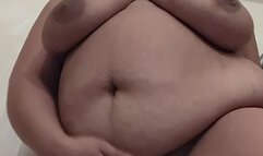 MILF Masturbating And Peeing In The Shower