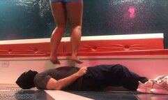 INARA A DOUTRINADORA JUMPING NO TAPETE FALANTE