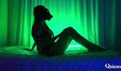 Mask Gas and masturbation - She is fucking sexy