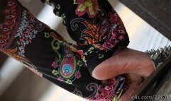 Candid shoeplay and shoe off in fetish slippers, dipping beauty feet soles, foot fetish passion