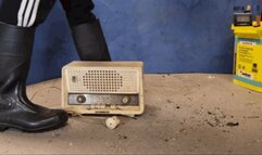 Old historical Radio for my steel toes Wellies