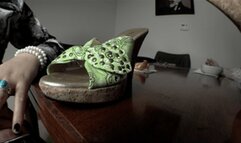 At The Dinning Table - Full Movie