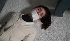 3036 Harriett in Home Alone in Pantyhose