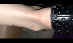 MARY - Cleaning the dirt off her sweaty feet and covering them with cum