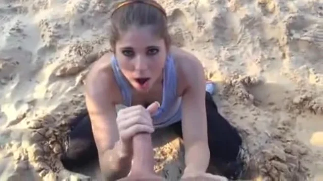 Facial On The Beach - GF Receives A Facial On The Beach Porn Video