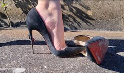 Kats Hard Shoeplay in Suede Louboutin So Kates