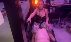 face sitting on this sluts and suck dildo training