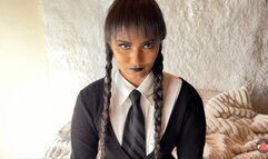 Wendsdays long tongue