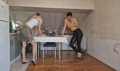 Secretaries with heel pain