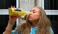 I sniffed mustard and still yawned (smell)