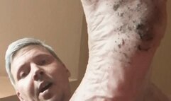 Look at my dirty feet, bitch