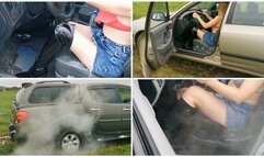 HOT SEPTEMBER PREMIERE: Two sexy girls make crazy tug of war