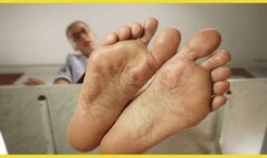 Under the feet of your goddess