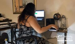 Creeping on Teacher’s Feet