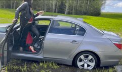 Mudstuck: Lipstick Distraction