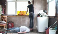 Face Trampling Becki