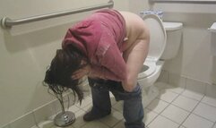 ANNIE LOVES TO PEE IN PUBLIC