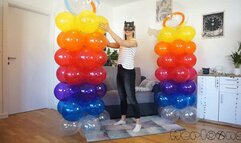 Foxys destroys two columns of balloons