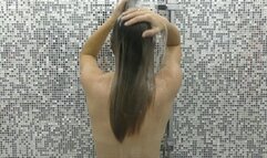 You wash your hair in the bathroom under the shower MP4 FULL HD 1080p