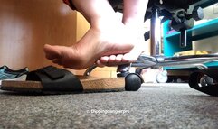 Librarian Bare Foot Shoeplay Under Desk - 720p