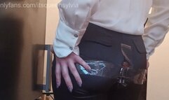 Boss Farts on her Tiny Assistant (Giantess Sylvia)