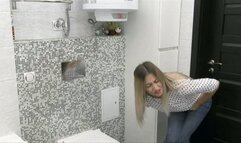 Can not hold it anymore and pee your pants MP4 HD 720p