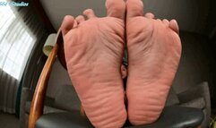 Lil Honey bear back with her meaty soles - MP4