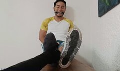 COSQUILLAS A ALEX ATADO Y AMORDAZADO