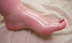 Oiled BBW right foot with red pedicure - (no talking)