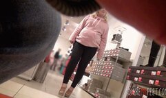 Shoe store cam clip 1 (MOBILE)