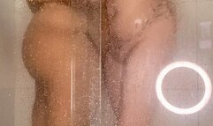 Bbw and hot blonde girl taking a shower Voyeur