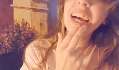 Brunette Teen LIVECAM