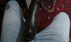 He wet himself on a date MP4(1920*1080)HD