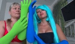 Lory blows a kiss in Victoria face J