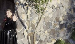 Electro play, boxing gloves and humiliation of a slave in the dark