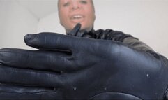 Una sadica in incognito - An undercover sadist (MOBILE VERSION MP4)