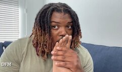 "Treasure Big Feet Deserve To Be Worshipped"