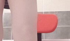 i'm a pervert i play with my pussy