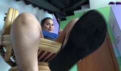 WORSHIP MY DIRTY SOLES AND FLIP FLOPS