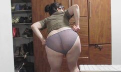 2 FARTS BIG BOOTY IN THE CLOSET FOOTAGE