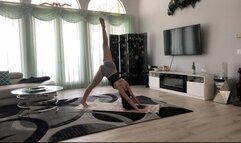 Nicole’s deep morning stretch