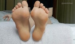 Self foot massage