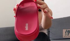 (390) Smell The Jelly Slides a Fan Gifted Me (4K, MP4)