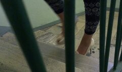 Doubble cum on dry stinky nylon feet in heels after work