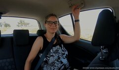 Masturbating in the back seat (2020) (MP4)