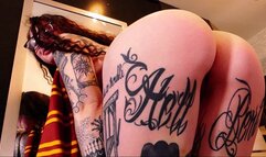 Gryffindor Girls Ass Slave