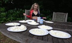 Harley Quinn CREAM sploshes guest!