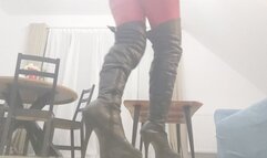 you like leather leggins ass and boots